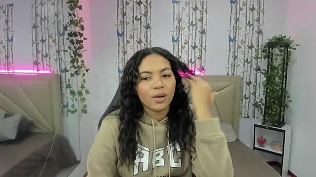 adhara angelss online show from 06/03/26, 03:20