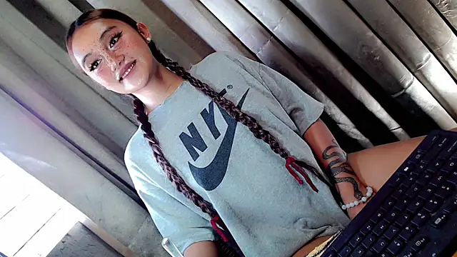 Jessicasfantasy online show from 03/21/26, 01:43