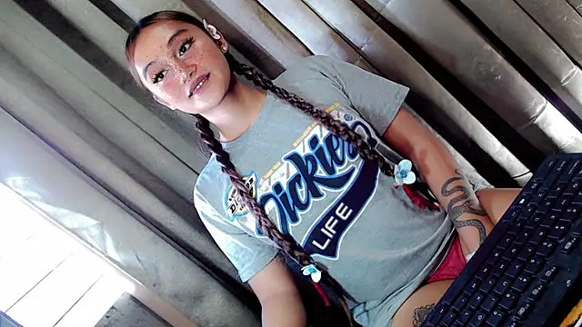 Jessicasfantasy online show from 03/27/26, 01:22