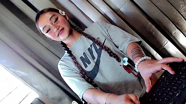 Jessicasfantasy online show from 03/31/26, 04:57