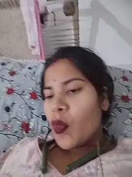 Pallavi cute online show from 06/09/26, 06:19
