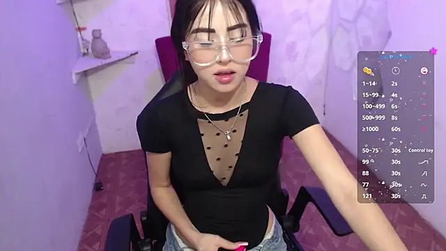 Melodi velasquez online show from 05/30/26, 03:58