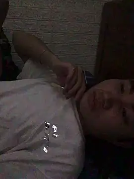 Hoanganhdayroii online show from 04/11/26, 02:10