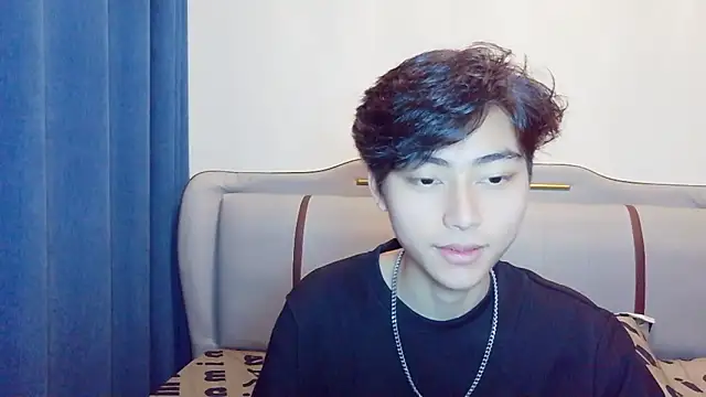 XX-XIUXIU online show from 03/18/26, 12:52