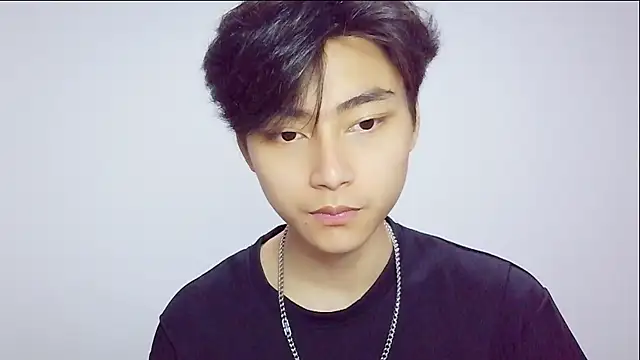 XX-XIUXIU online show from 04/12/26, 12:21