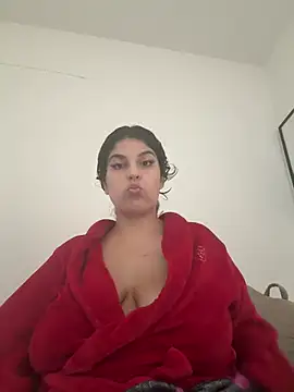 Yasminebbyxx online show from 07/10/26, 12:48