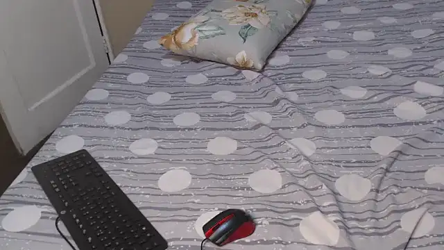 YourShySweetGal online show from 04/07/26, 06:41