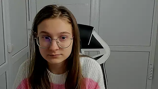 Mia kristal online show from 04/08/26, 07:08