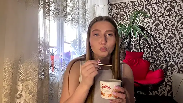 Snapshot of AdaGossett chatting on 03/31/26, 01:33 AdaGossett online show from 03/31/26, 01:33