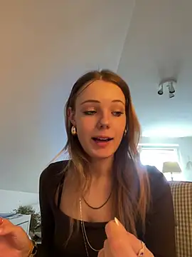 SophiaWestend online show from 03/26/26, 09:37