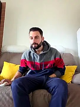 AmicisegretiITA online show from 04/02/26, 10:35