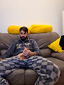 AmicisegretiITA online show from 04/12/26, 07:52