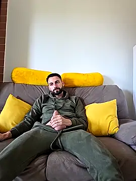 AmicisegretiITA online show from 04/17/26, 11:13