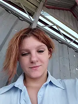 Snapshot of NinaParri chatting on 07/19/26, 05:44 NinaParri online show from 07/19/26, 05:44