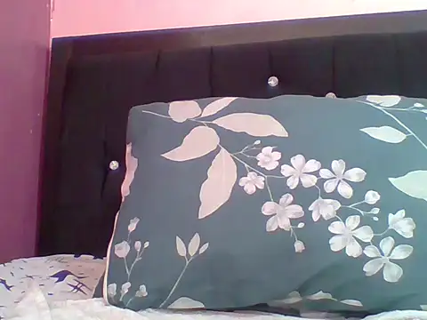 noleenyy online show from 04/16/26, 07:42