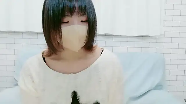 Snapshot of HARU_86_ chatting on 04/16/26, 10:49 HARU 86 online show from 04/16/26, 10:49