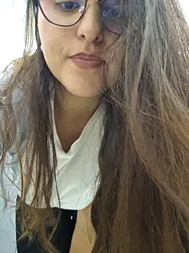 rafaella stefano online show from 03/31/26, 10:37