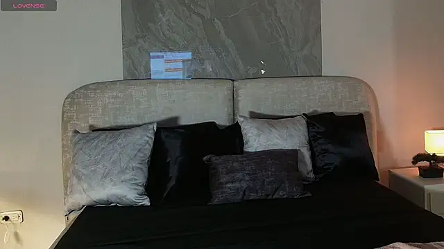 Megan lux  online show from 06/20/26, 11:02