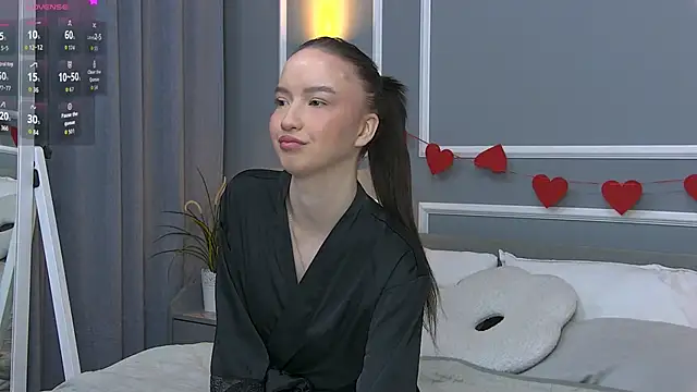 MonaHicks online show from 04/13/26, 06:46