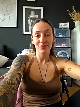 NicoleKaiser online show from 03/31/26, 04:07