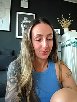 NicoleKaiser online show from 04/07/26, 05:02