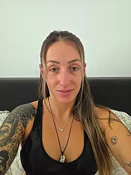 NicoleKaiser online show from 07/14/26, 08:19