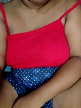 Snapshot of Rishwana69 chatting on 04/14/26, 03:51 Rishwana69 online show from 04/14/26, 03:51