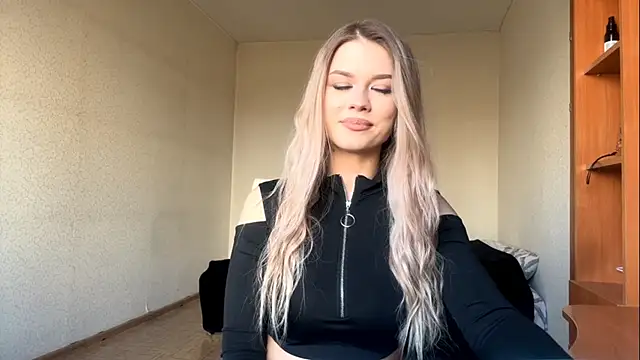 DeettaTolly online show from 04/05/26, 07:38