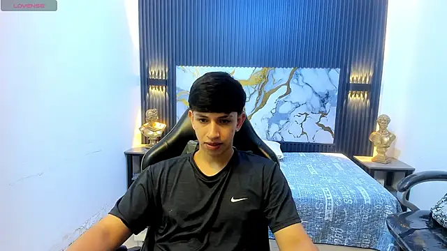 AdrianFranko online show from 05/26/26, 01:18