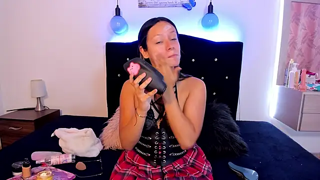 Sia messy online show from 04/15/26, 02:13