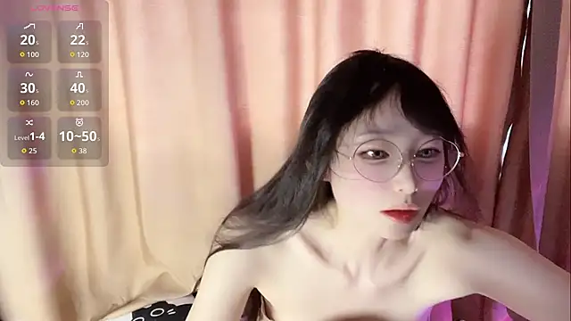 xinxinzii online show from 06/02/26, 11:18