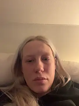 LeniMaria online show from 04/01/26, 05:43