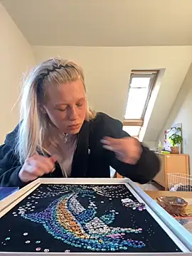 LeniMaria online show from 04/07/26, 04:40