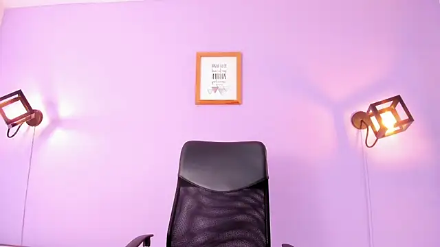 milliesummer online show from 04/09/26, 12:10