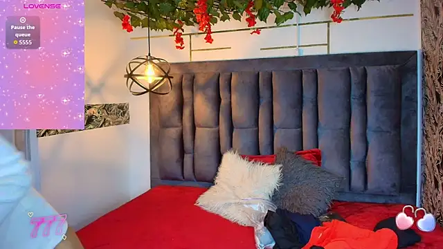 Snapshot of BONIE_WILLS chatting on 04/09/26, 12:21 BONIE WILLS online show from 04/09/26, 12:21