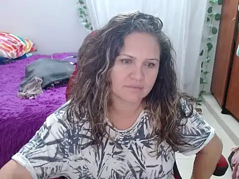 venecasexy45 online show from 04/12/26, 08:19