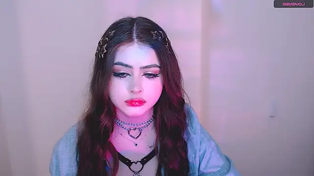 Snapshot of _LunnaBelle_ chatting on 03/27/26, 03:12 LunnaBelle online show from 03/27/26, 03:12