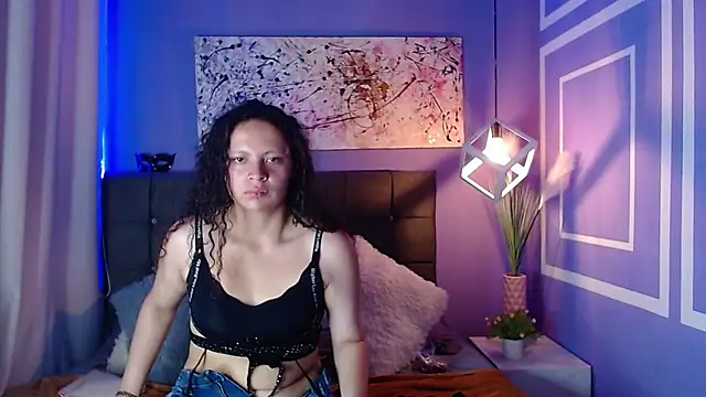 Snapshot of candy__fire chatting on 04/05/26, 02:36 candy fire online show from 04/05/26, 02:36