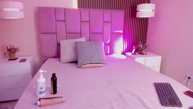 liablossom  online show from 03/27/26, 01:44