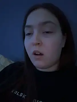 charmingggirl online show from 04/15/26, 01:23