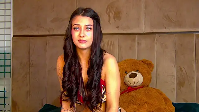 Snapshot of AllissonCameron chatting on 03/24/26, 03:06 AllissonCameron online show from 03/24/26, 03:06