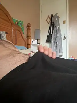 Snapshot of dandan198275 chatting on 03/23/26, 04:00 dandan198275 online show from 03/23/26, 04:00