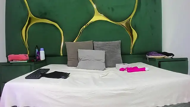 Snapshot of taty_sexxx chatting on 03/28/26, 01:43 taty sexxx online show from 03/28/26, 01:43