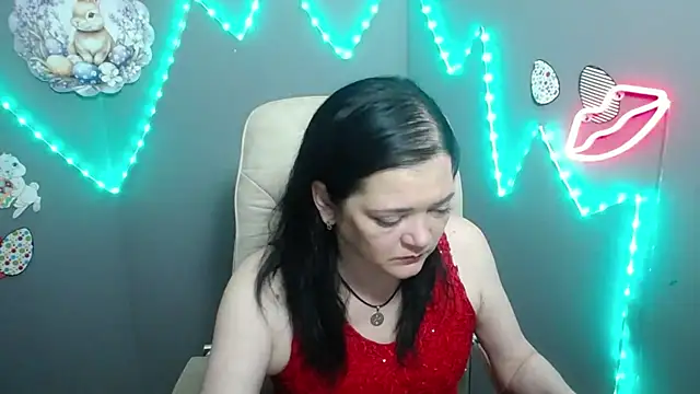 LauraFinn online show from 04/08/26, 06:30