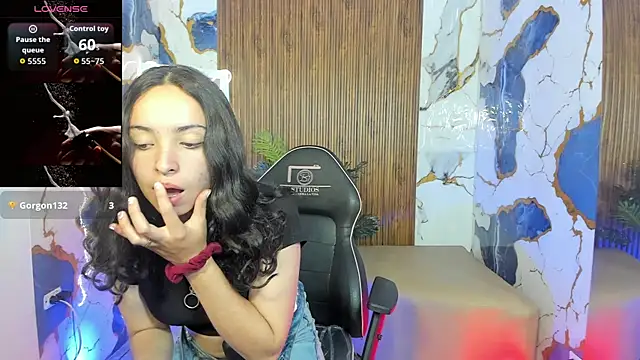 Alyce tay1 online show from 04/13/26, 07:30