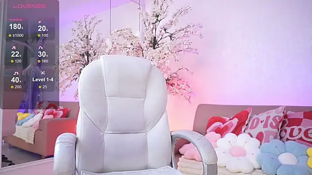 LucyWeisser online show from 03/31/26, 07:47