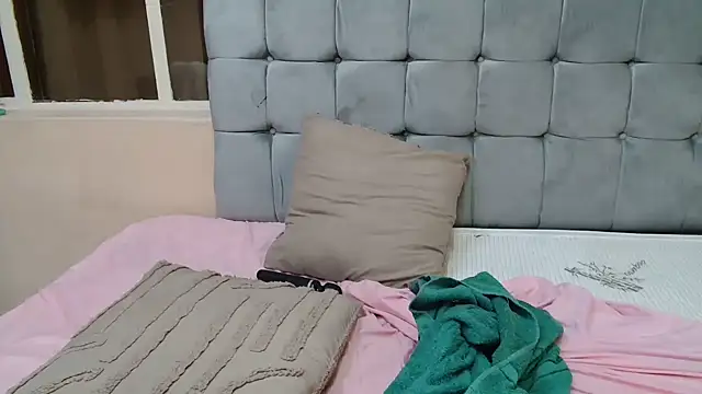 Snapshot of babyface205 chatting on 04/05/26, 09:45 babyface205 online show from 04/05/26, 09:45