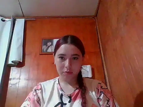 Annisof000 online show from 04/05/26, 12:08