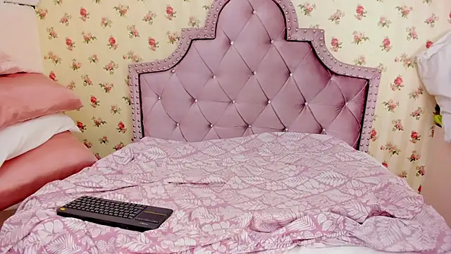 crystal watson0 online show from 03/31/26, 01:33