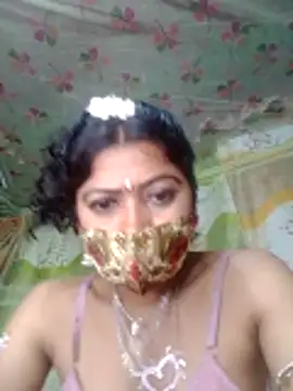 Snapshot of Sexy_moon45 chatting on 03/26/26, 04:45 Sexy moon45 online show from 03/26/26, 04:45